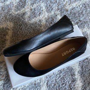 NEW Black Report Flats